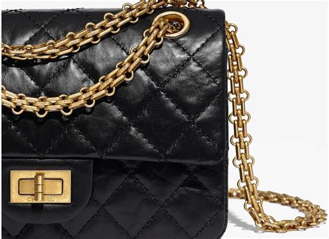 borsa simil chanel morbida|Borse Chanel: i prezzi e 6 modelli iconici .